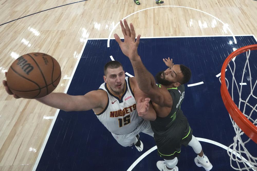 对方防守的 对方防守的